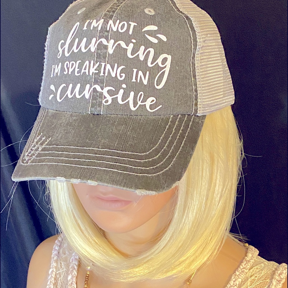 I’m not slurring I’m speaking cursive cap! 🧢💕